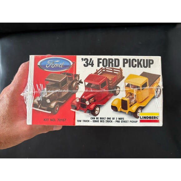 Vintage 1993 Lindberg '34 Ford Pickup 1:25 Scale Model Kit , Unopened Box - Picture 3 of 6